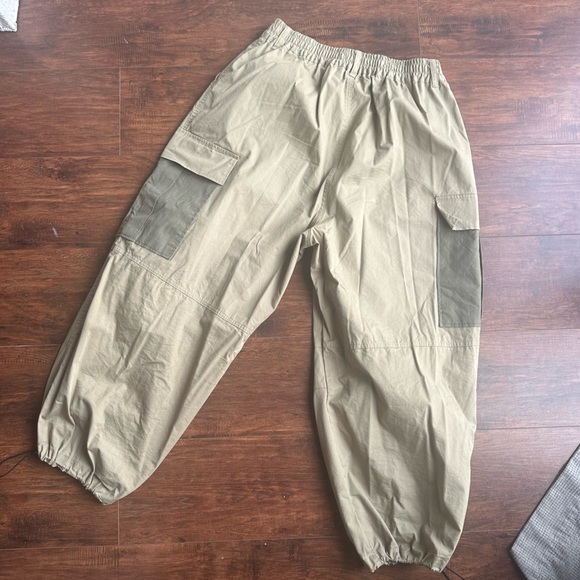 Frankie Shop Stu cargo pant (M/L) - Picture 5 of 14